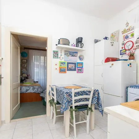 Zeljana アパート *