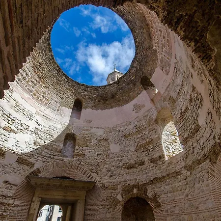 Zeljana アパート *